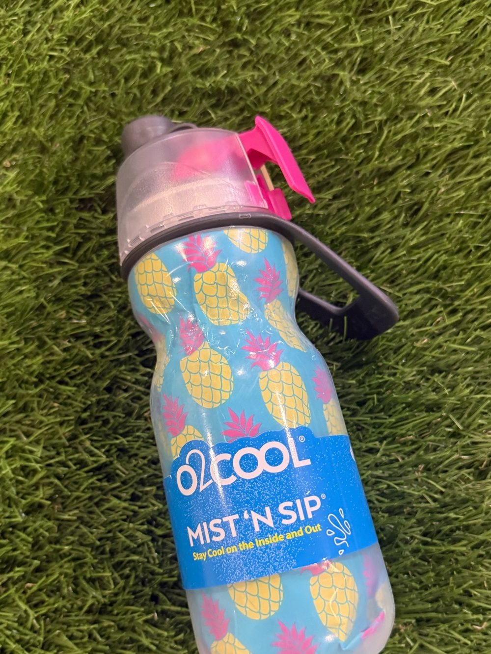 O2Cool Mist & Sip Water bottle Sprayer